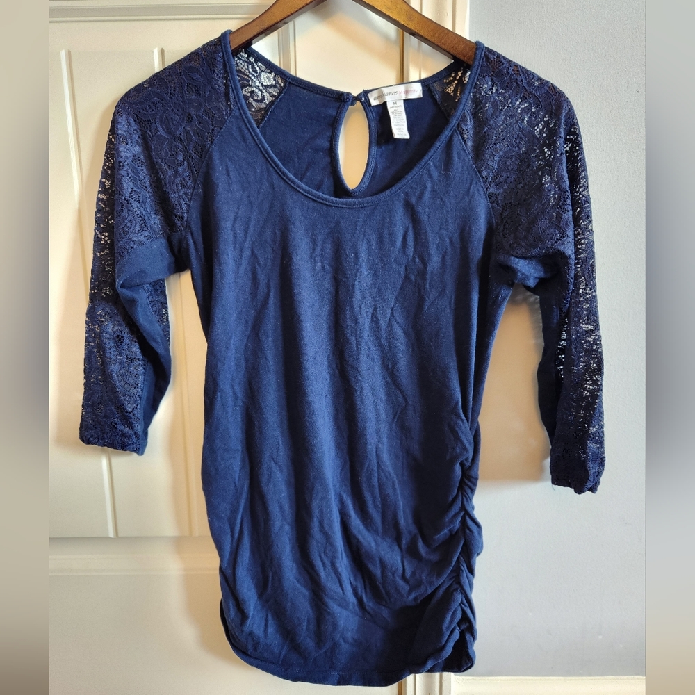 Ambiance Maternity Quarter Sleeve Shirt with Lace and Key Hole Size Medium